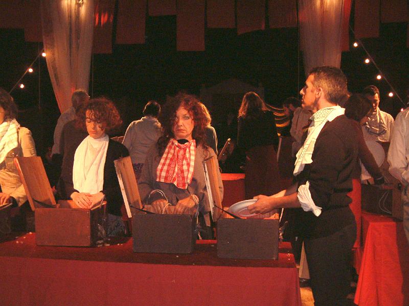 CEF2006_EnormeTragedie237.jpg